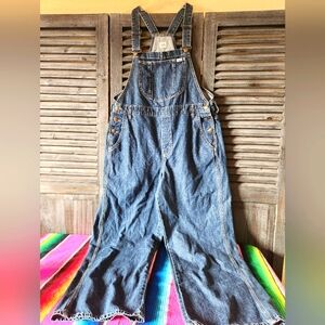 Lee Women's Relaxed Fit Heritage Overalls size XL medium length